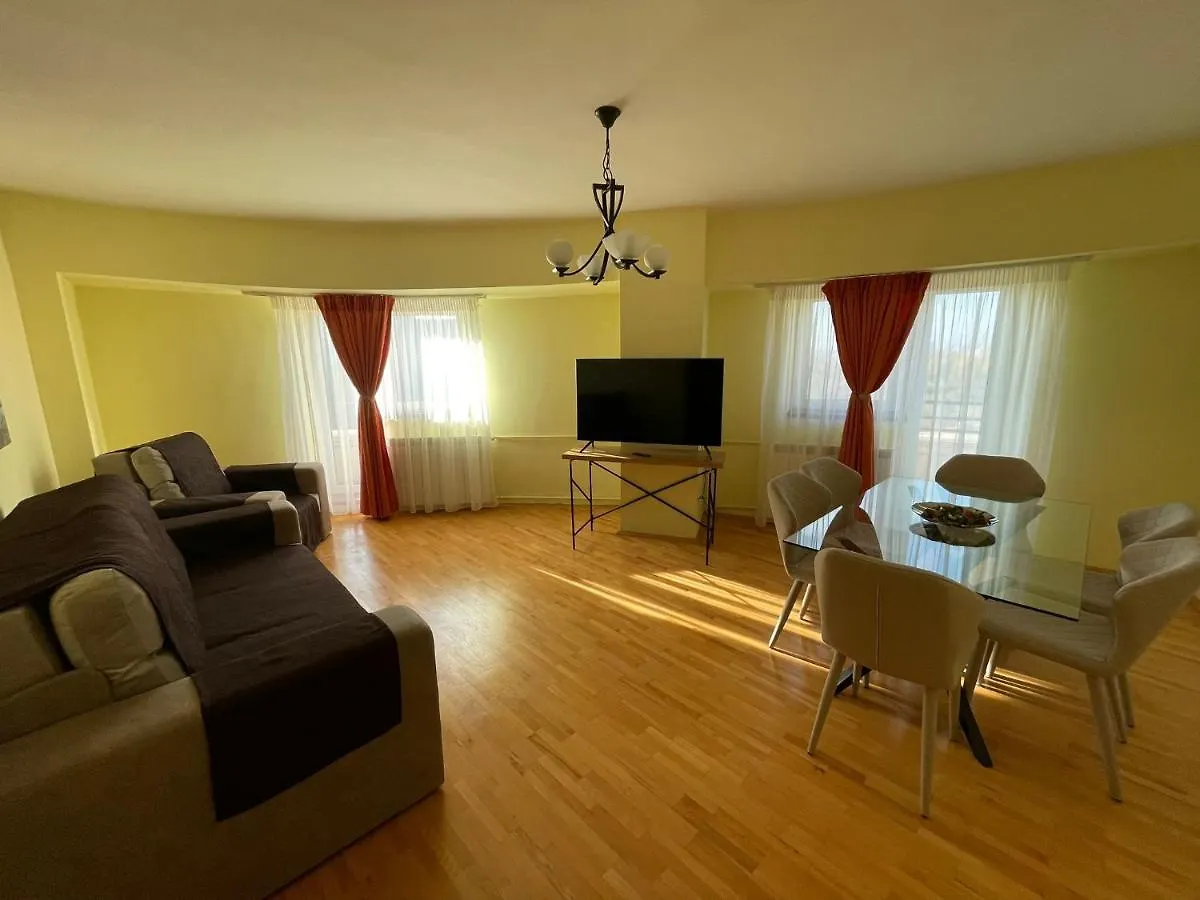 House Of Parliament Ultracentral Apartament Self Check In Bukarest